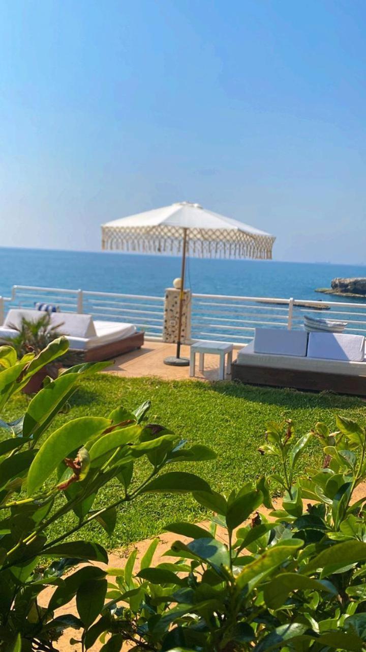 Le Blanc Bleu Hotel Byblos Bagian luar foto